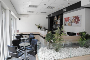  Garni Hotel Consul  Ниш